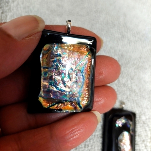 Set of 5 Fused Glass Pendants - Picture 2 of 9